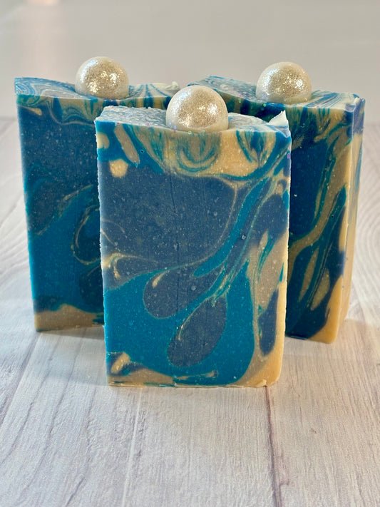 FRESH SNOW LUXE GOAT MILK + TALLOW SOAP